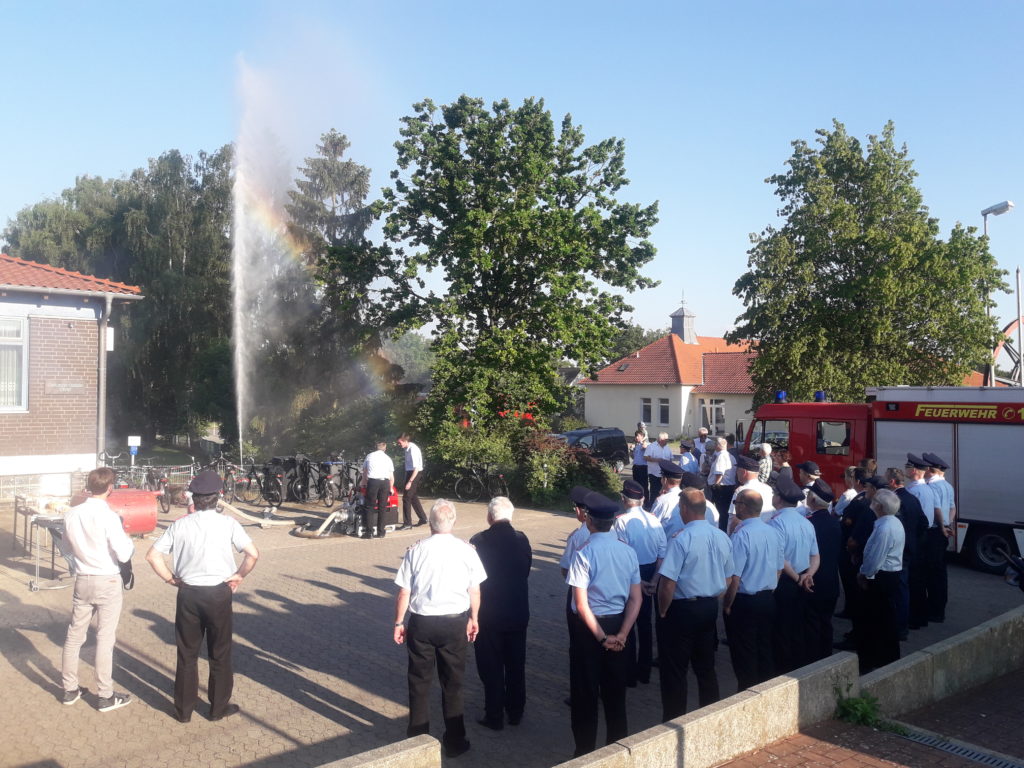 Übergabe der neuen Tragkraftspritze