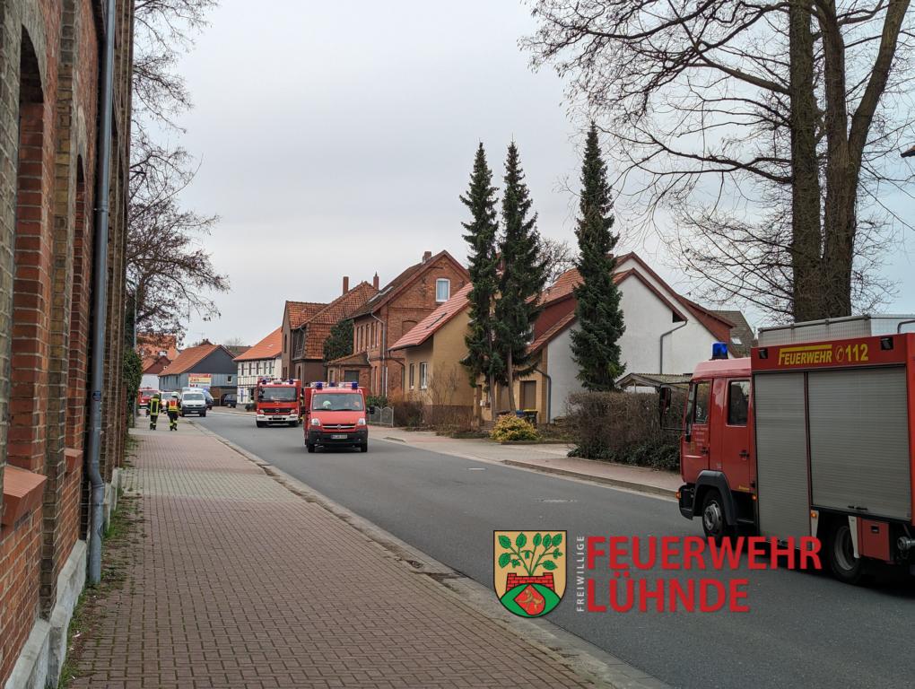 B1 – Garten brennt Gartenlaube (03-2024)